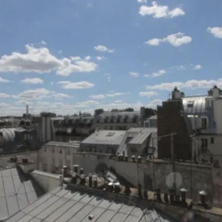 Sous Les Toits De Paris Shared Place Exterior photo